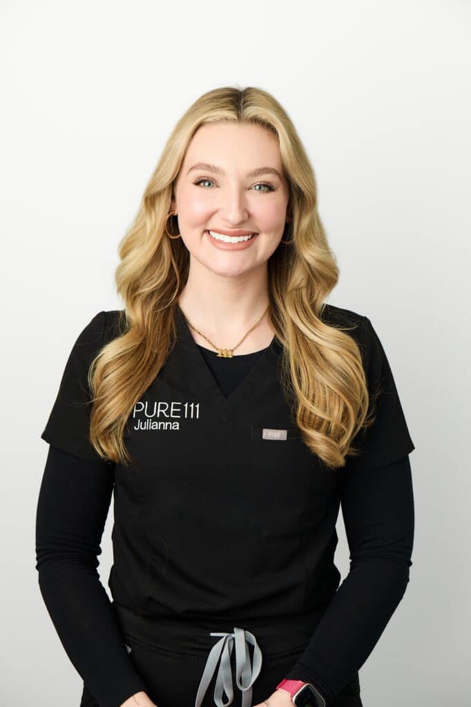 headshot of Julianna Lee