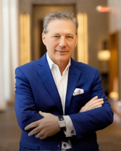 Dr. Renato Saltz